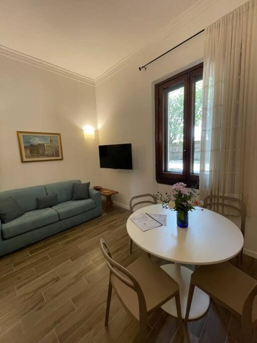 Le Di Cate E Max - Sole Apartamento Florencia
